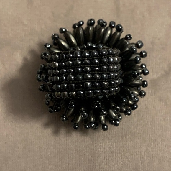New Beaded Pom Pom stretch ring from MOMA in NYC - Picture 4 of 4